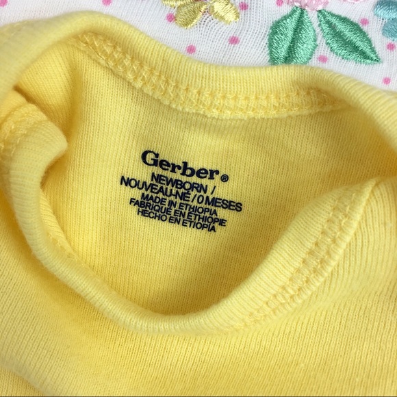 EUC Gerber Set of 6 Onesies - NB - Picture 6 of 8